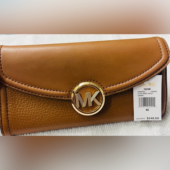 michael kors large continental wallet - Picture 1 of 4